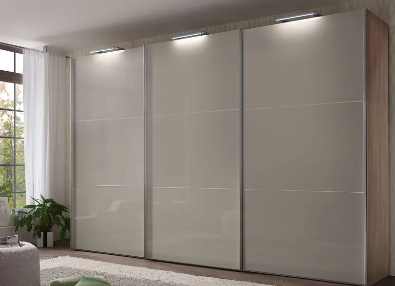 Sale Includo-Glas Schwebetürenschrank Schwebebetürenschränke