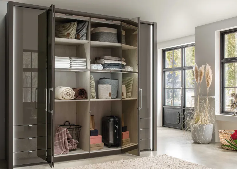Kansas Kleiderschrank mit Schubladen 300 cm Falttürenschränke
