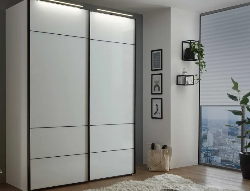 Staud Sinfonie Plus weisser Schwebetürenschrank Schwebebetürenschränke